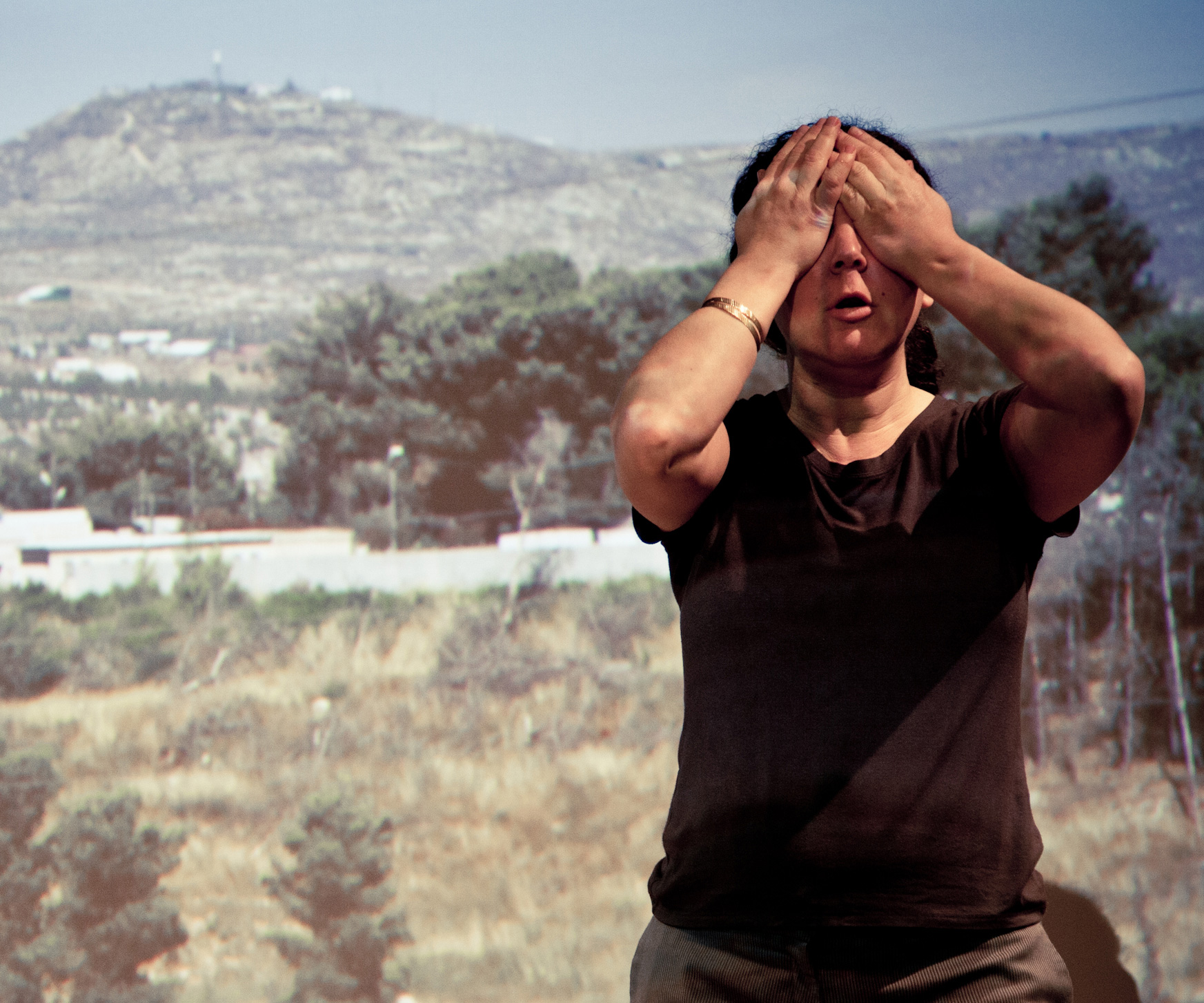 Ketrin Zeta Jonsning yalangoch kokraklari